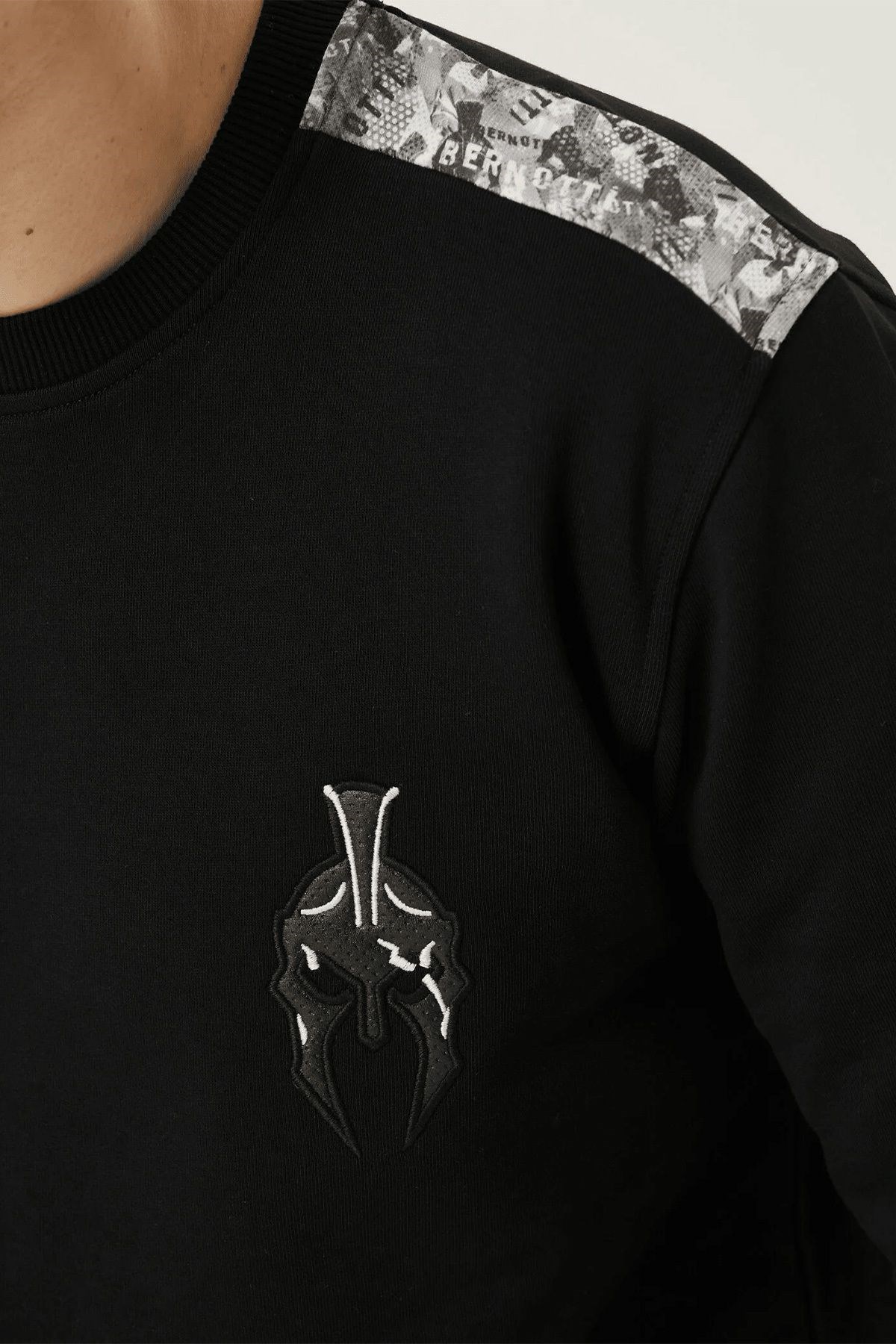 Men's Black Sweatshirt - Image 5